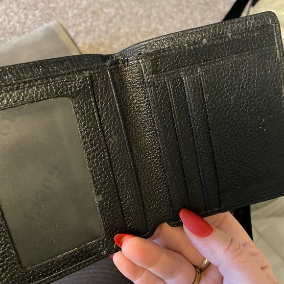 Gucci wallet - Picture 2 of 2